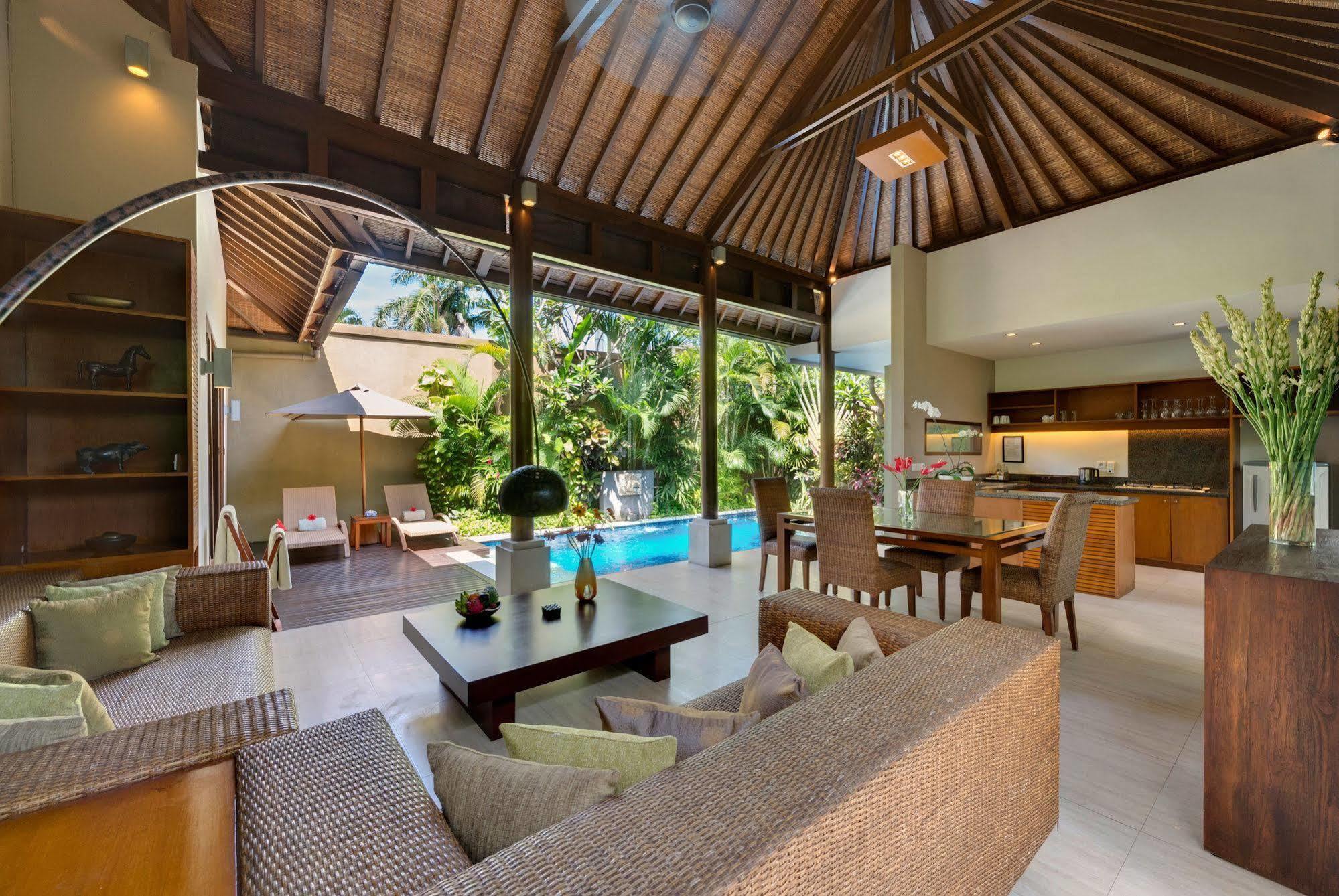 Lakshmi Villas Seminyak Exteriör bild