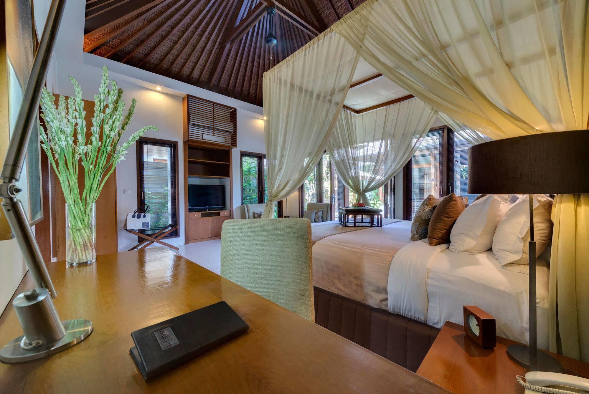 Lakshmi Villas Seminyak Exteriör bild