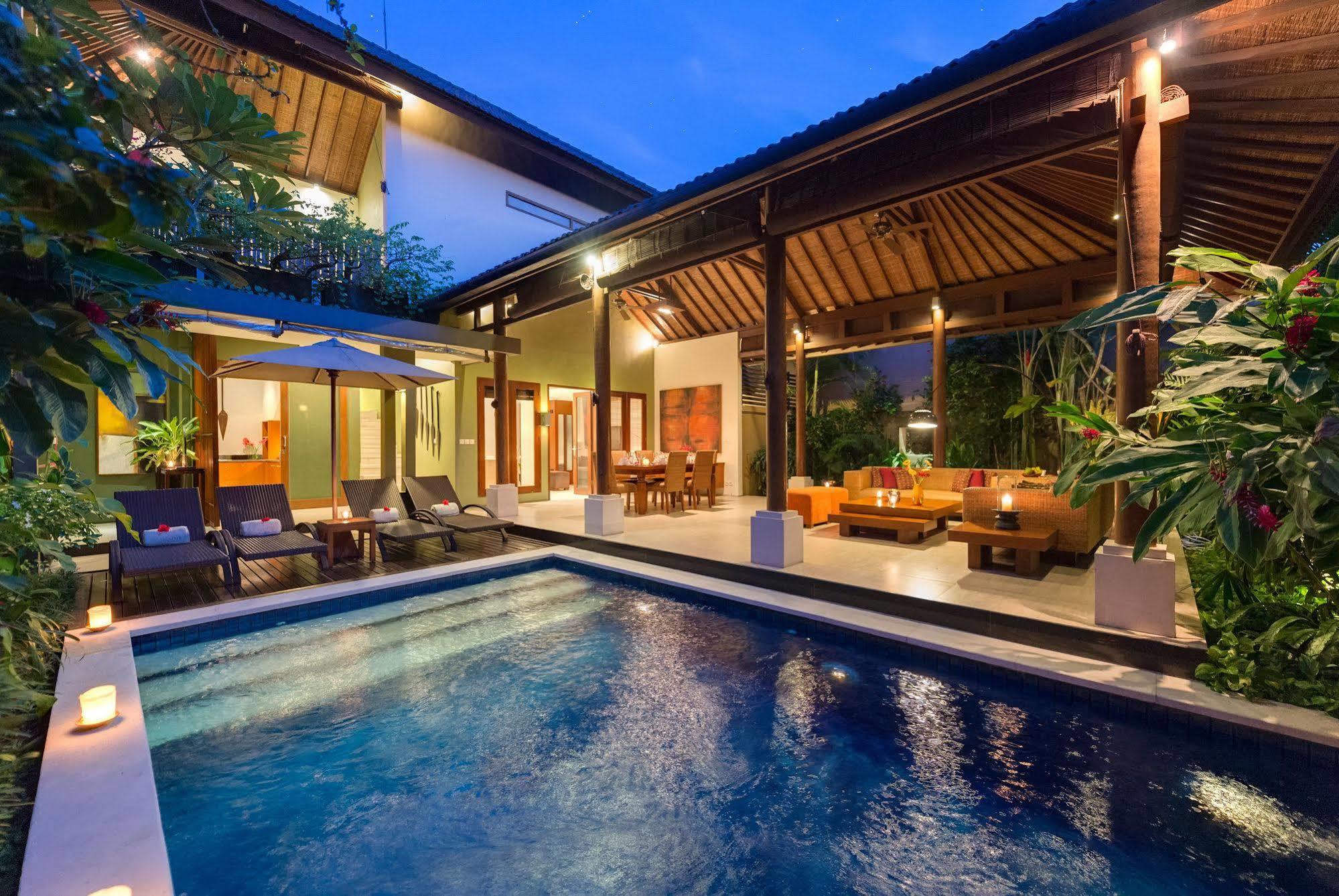 Lakshmi Villas Seminyak Exteriör bild