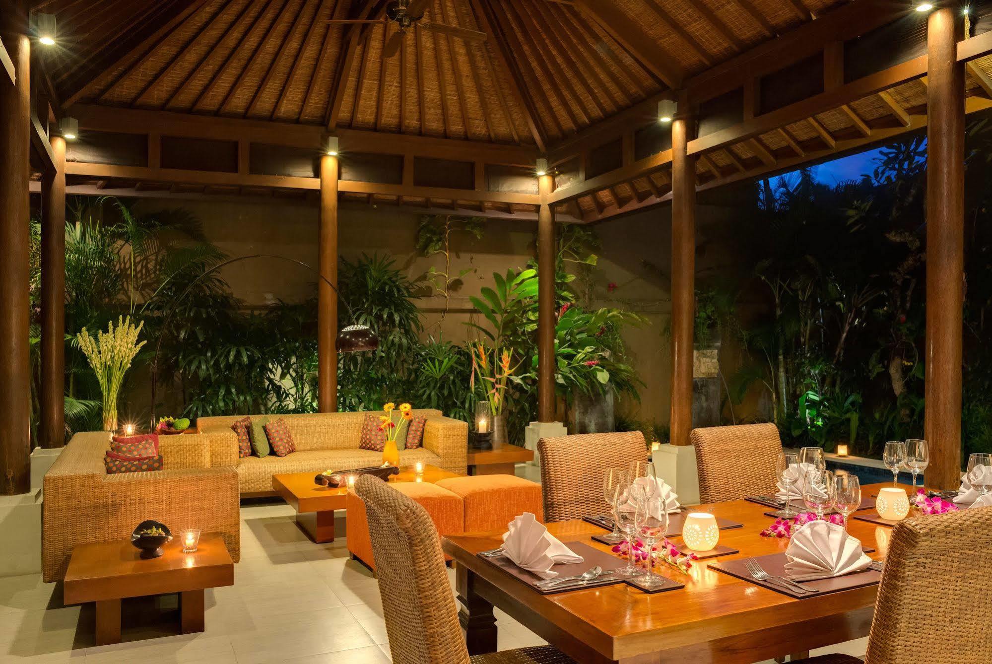 Lakshmi Villas Seminyak Exteriör bild