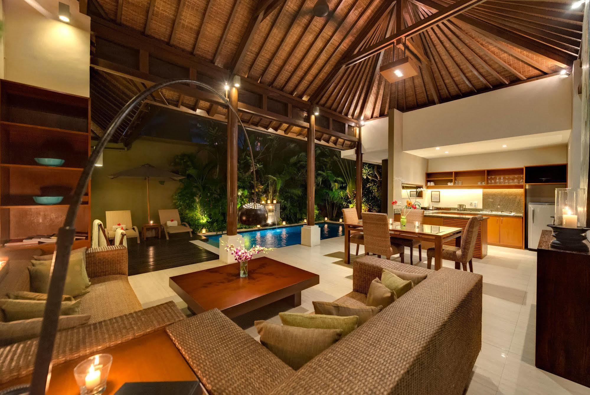 Lakshmi Villas Seminyak Exteriör bild