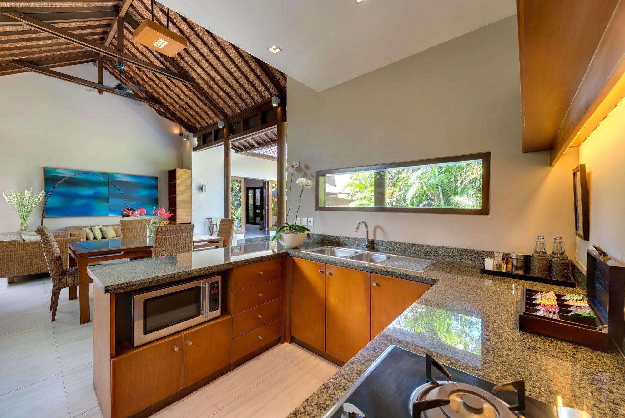 Lakshmi Villas Seminyak Exteriör bild