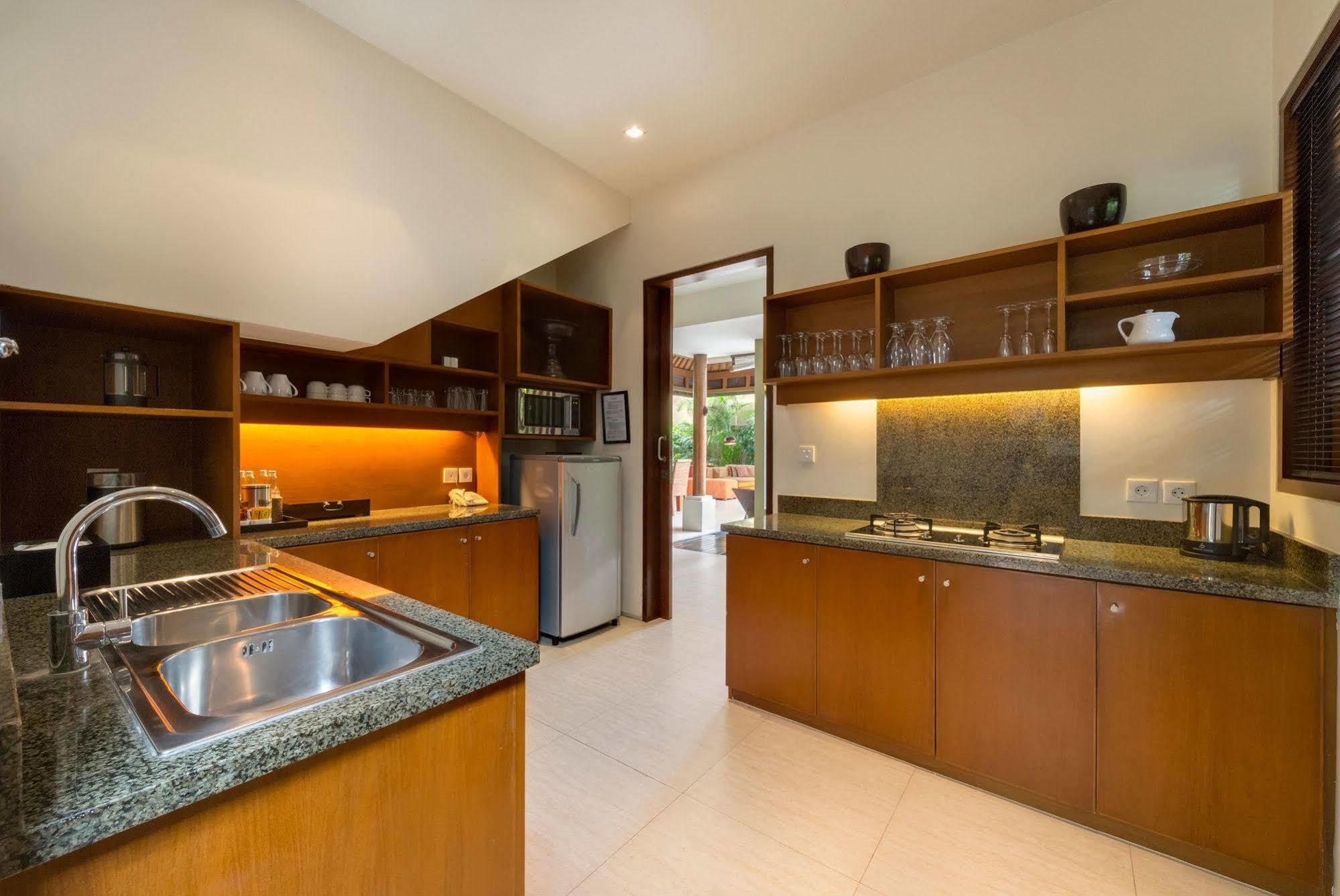 Lakshmi Villas Seminyak Exteriör bild